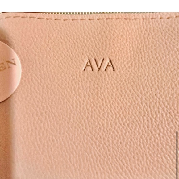NWT- “AVA” Wristlet with Tassel in Pink Blush - Picture 3 of 5